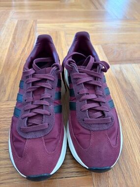 Adidas Run 72 sneakers